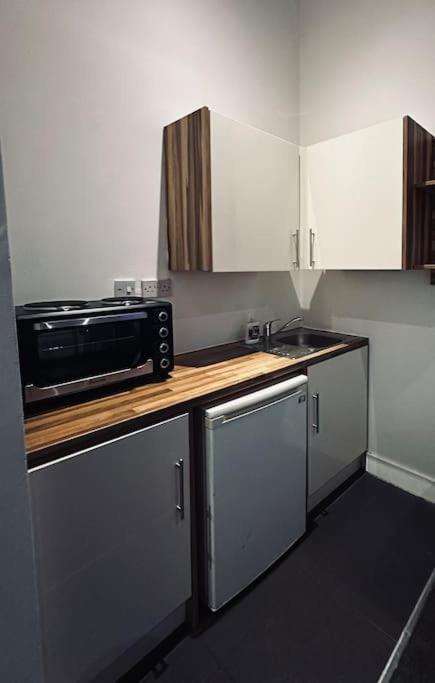 5 Star Luxury Studio Apartment, Big Smart Tv, Wifi, Liverpool City Centre, Easy Access Lock Box Entry! Exteriér fotografie