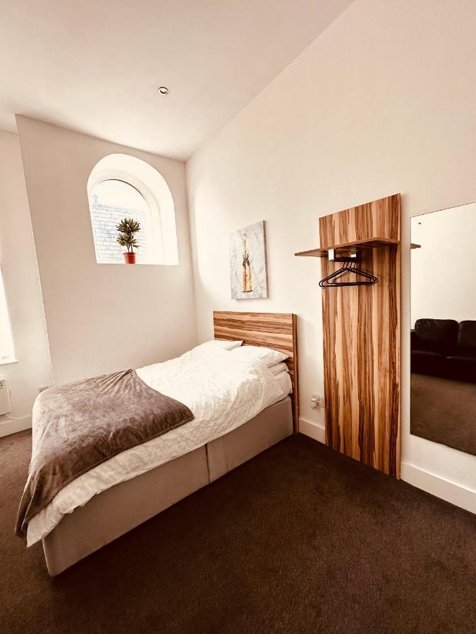 5 Star Luxury Studio Apartment, Big Smart Tv, Wifi, Liverpool City Centre, Easy Access Lock Box Entry! Exteriér fotografie